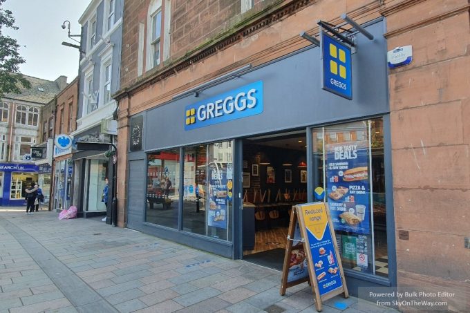 Greggs (Castle Street)